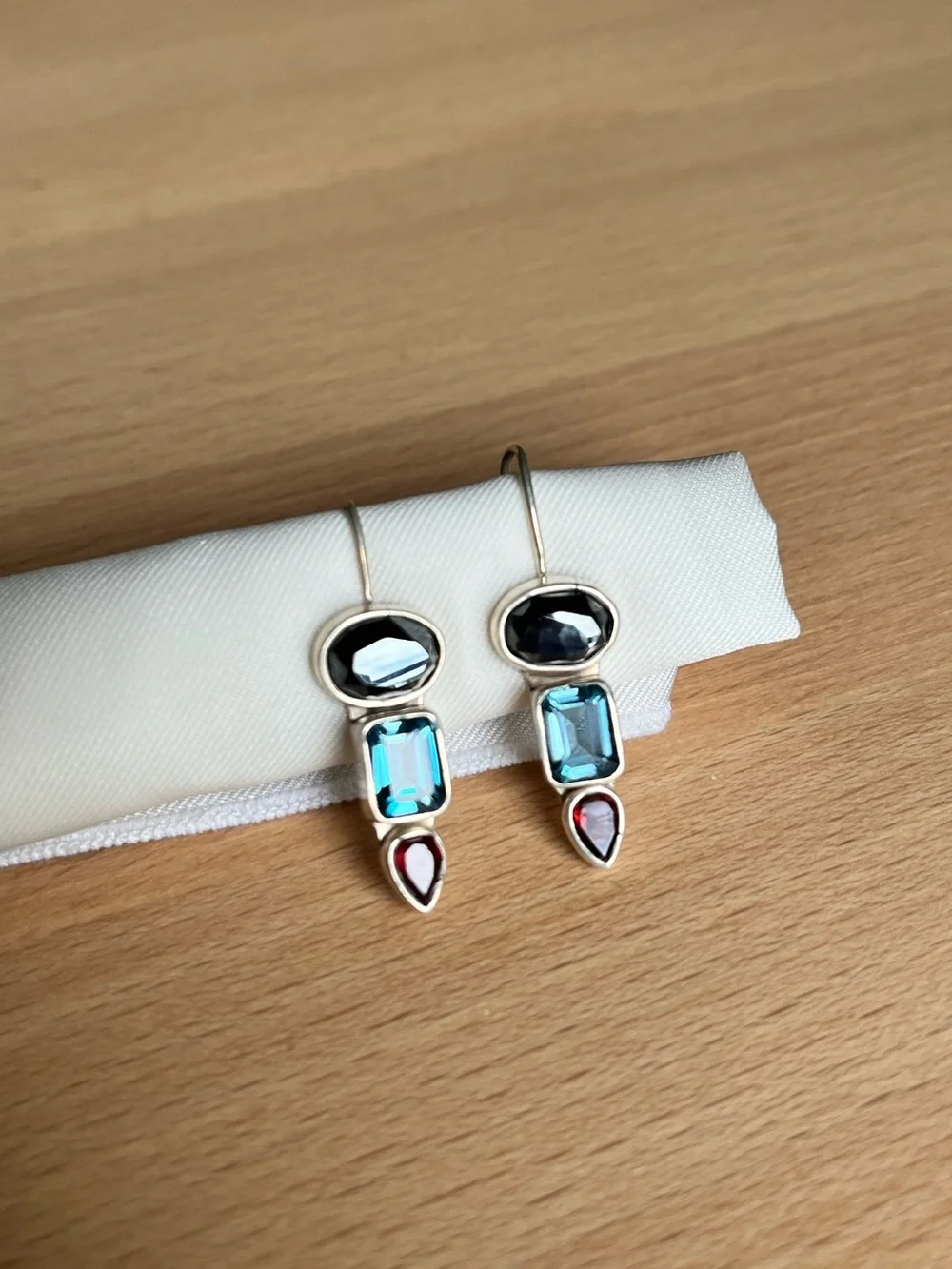 Vintage Art Deco Sterling Drop Earrings with Semi-Precious Stones - Picture 3 of 4